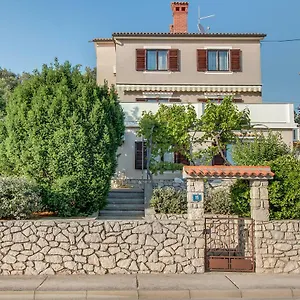 https://apartment-simona-mali-losinj.primorje-gorskikotar.com